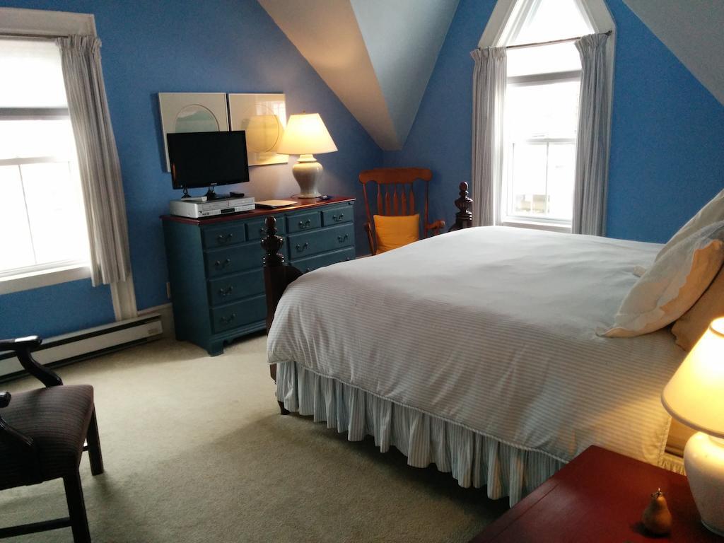 Fairmont House Bed & Breakfast Mahone Bay Habitación foto